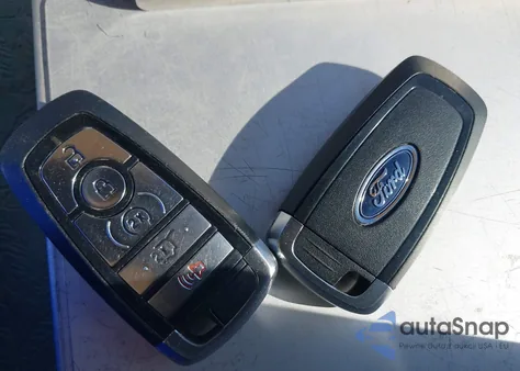 2021 Ford Expedition Xlt z USA, uszkodzony, nr VIN 1FMJU1HT0MEA05877